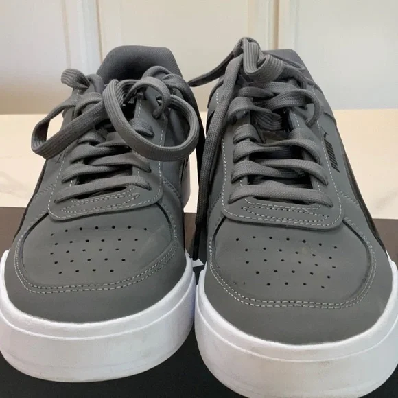 Men’s Puma soft foam grey sneakers. In almost new condition. Size 10. - Picture 2 of 6